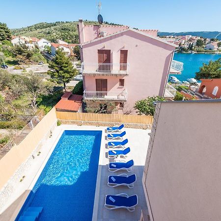 Apartments Pralija زابوريتش المظهر الخارجي الصورة