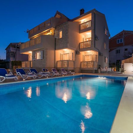 Apartments Pralija زابوريتش المظهر الخارجي الصورة