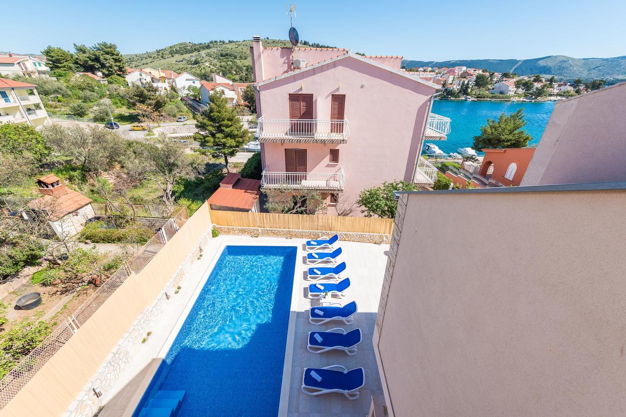 Apartments Pralija زابوريتش المظهر الخارجي الصورة