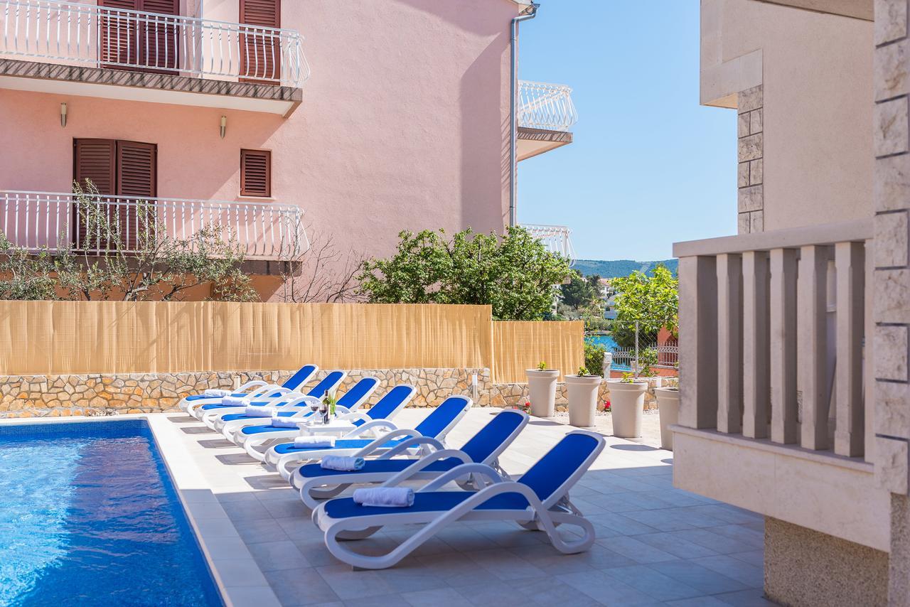 Apartments Pralija زابوريتش المظهر الخارجي الصورة