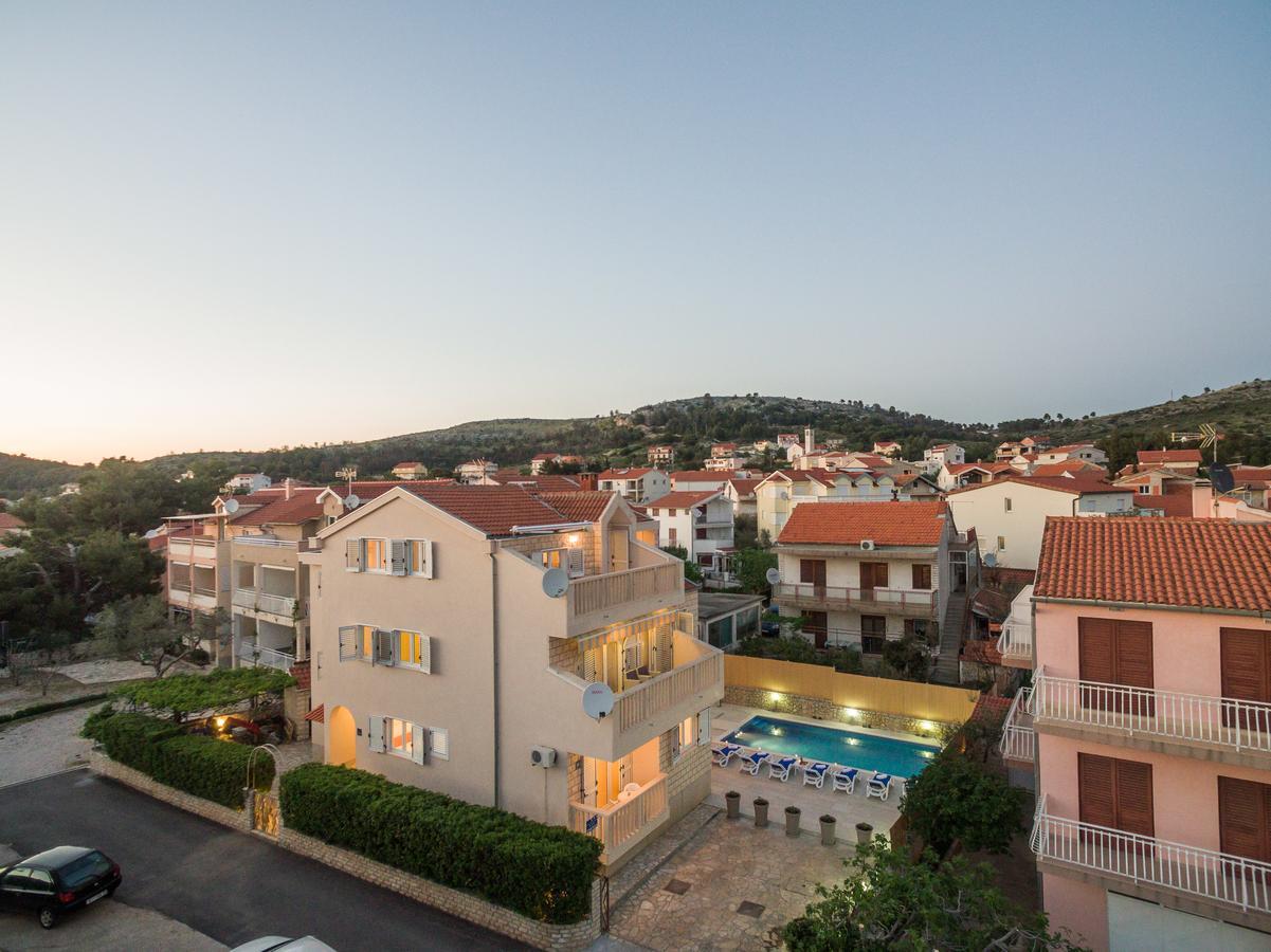 Apartments Pralija زابوريتش المظهر الخارجي الصورة