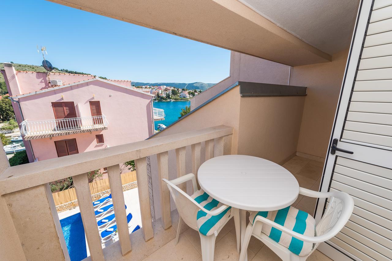 Apartments Pralija زابوريتش المظهر الخارجي الصورة