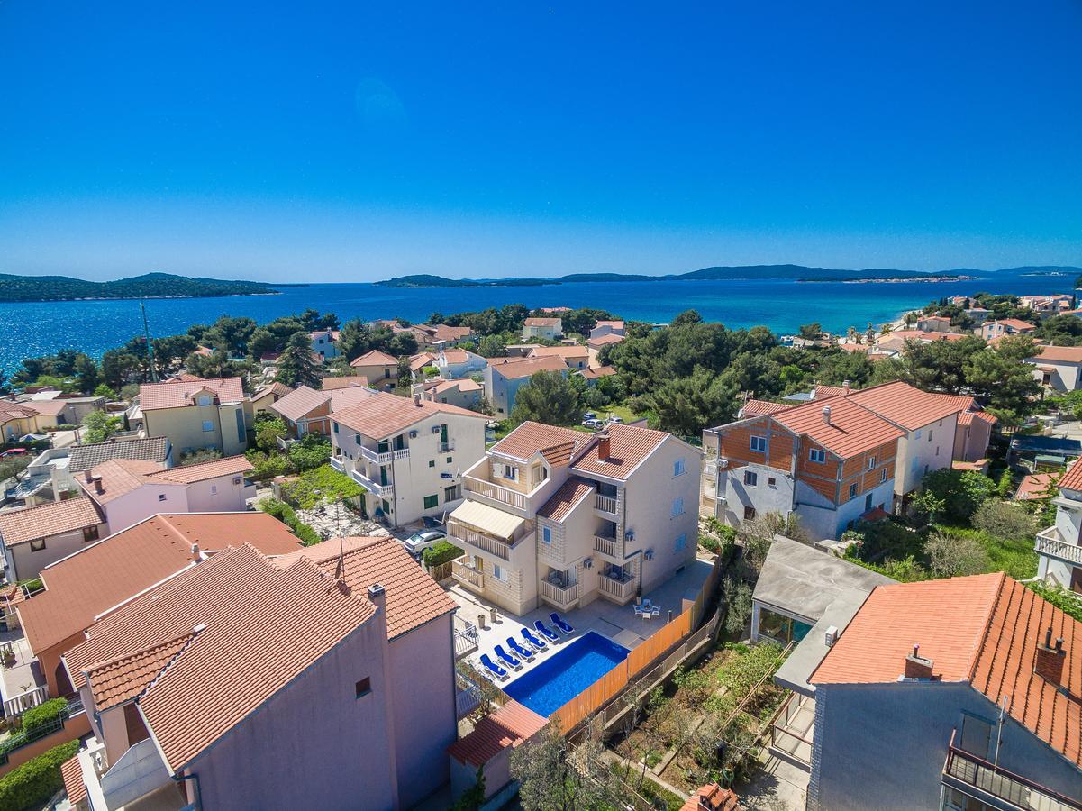 Apartments Pralija زابوريتش المظهر الخارجي الصورة